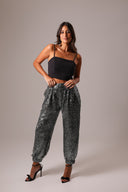 Calça Jogger Paetê Preta e Prata - TYNA - foto 19