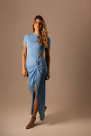 Vestido Midi Azul com Fenda Lateral - TYNA - foto 3