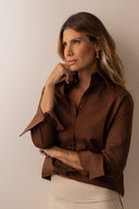 Camisa Florença Punho Largo Marrom - TYNA - foto 9