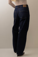 Calça Jeans Barrel Azul Escuro - TYNA - foto 4